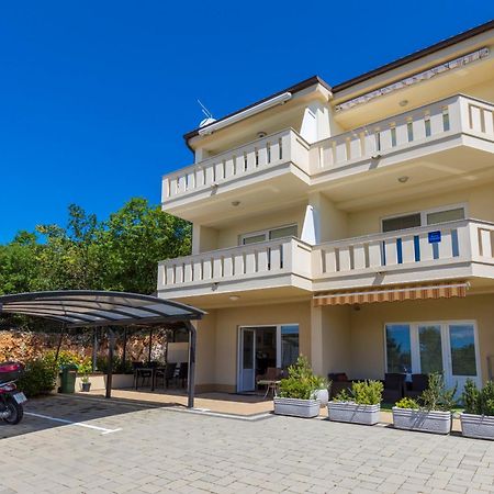 Pupic Apartment Dramalj Bagian luar foto