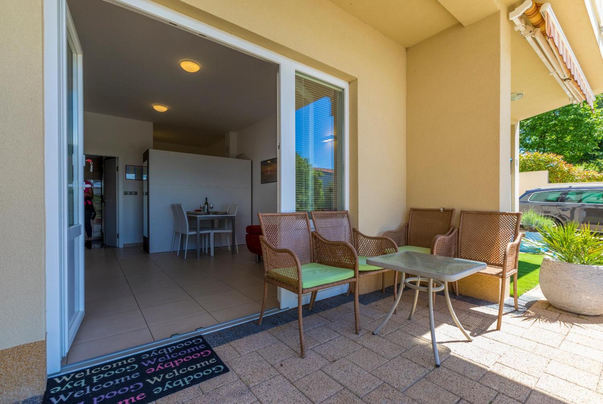Pupic Apartment Dramalj Bagian luar foto